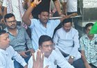 पंकज शर्मा के नेतृत्व में सैकड़ो की संख्या में कार्यकर्ताओं ने बिजली विभाग में अव्यवस्थाओं को लेकर मुख्य अभियंता कार्यालय का घेराव किया